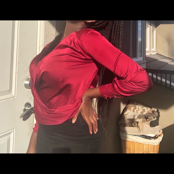 Red silk blouse - Picture 3 of 4